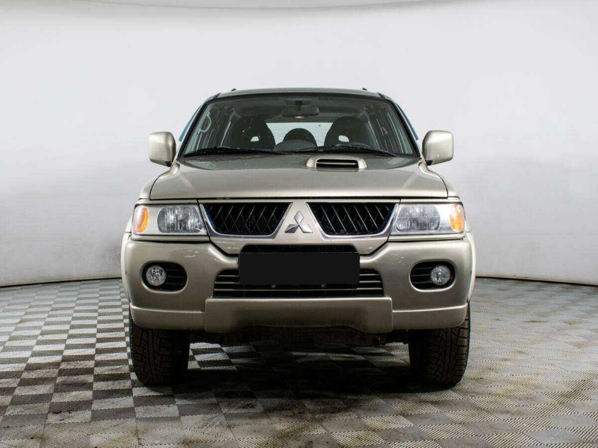 Mitsubishi Pajero Sport с пробегом — 2008 год. Фото: #1