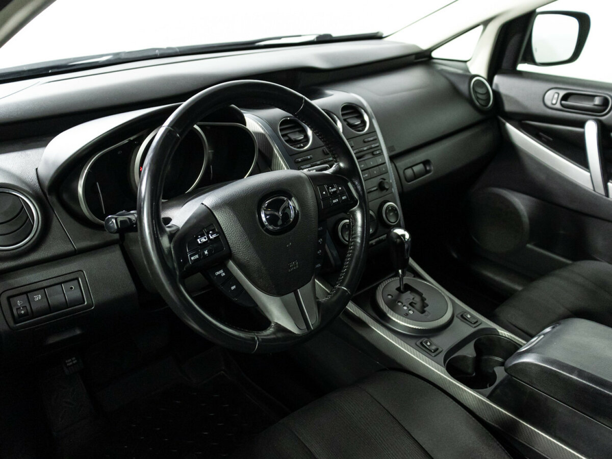 Mazda CX-7 с пробегом — 2011 год. Фото: #10