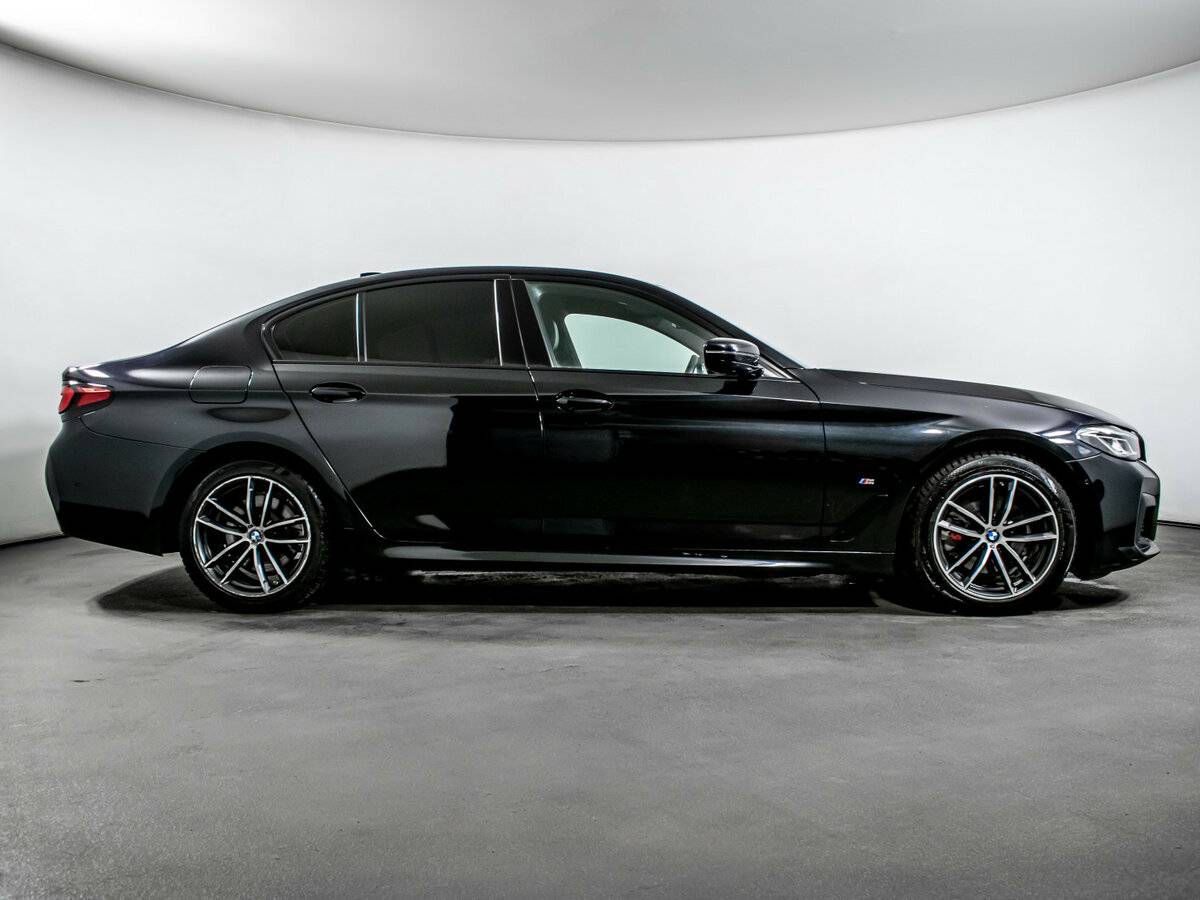BMW 5 серии с пробегом — 2021 год. Фото: #3