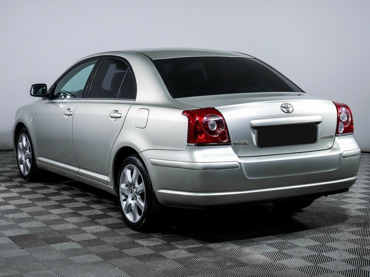 Toyota Avensis с пробегом — 2005 год. Фото: #5