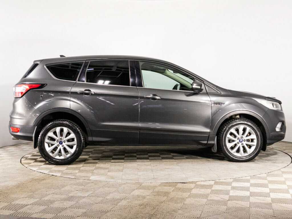 Ford Kuga с пробегом — 2017 год. Фото: #3