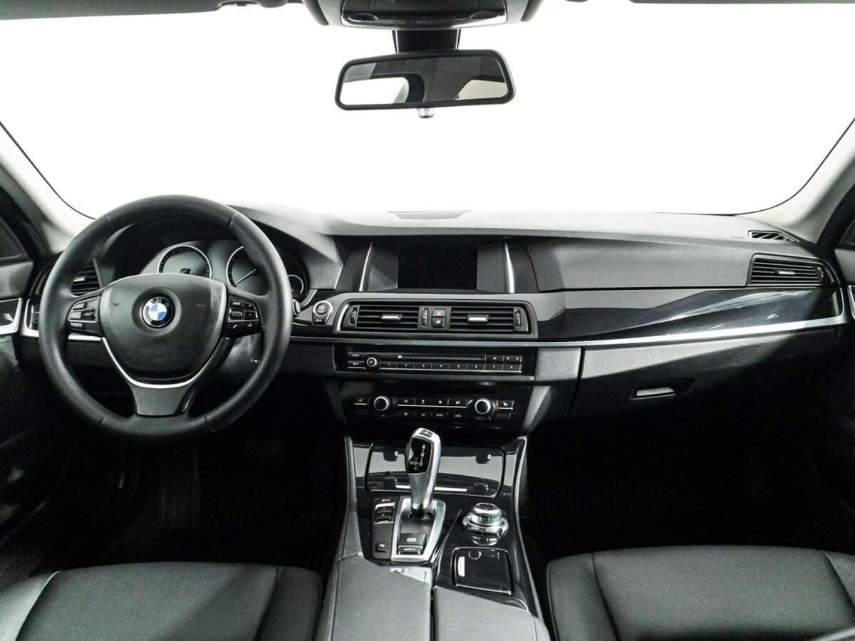 BMW 5 серии с пробегом — 2014 год. Фото: #12