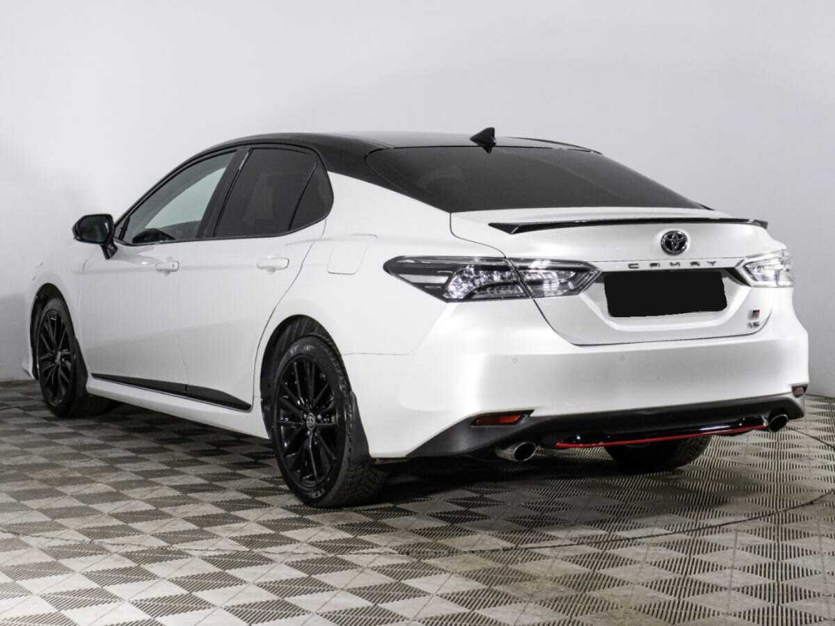 Toyota Camry с пробегом — 2022 год. Фото: #6