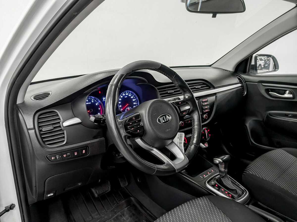 Kia Rio с пробегом — 2020 год. Фото: #14