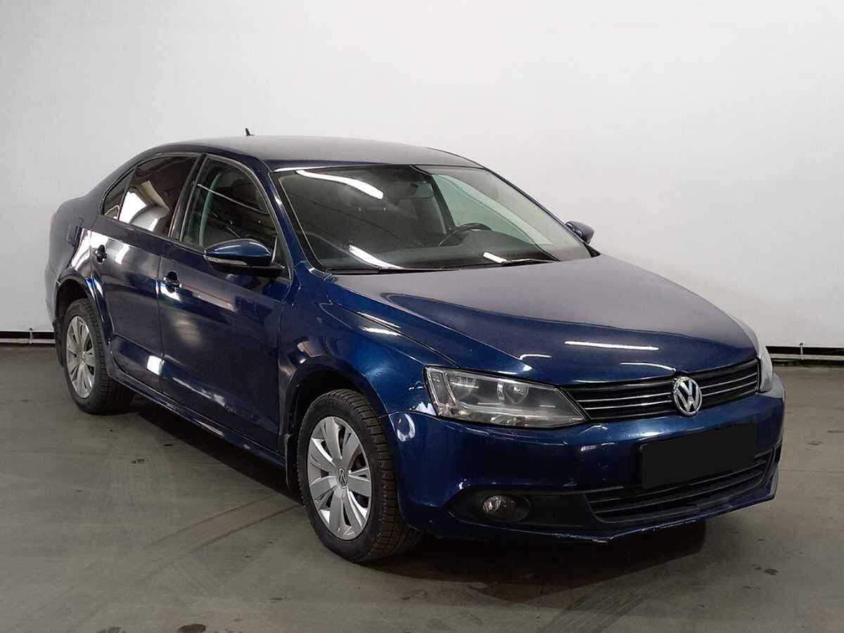 Volkswagen Jetta с пробегом — 2011 год. Фото: #2