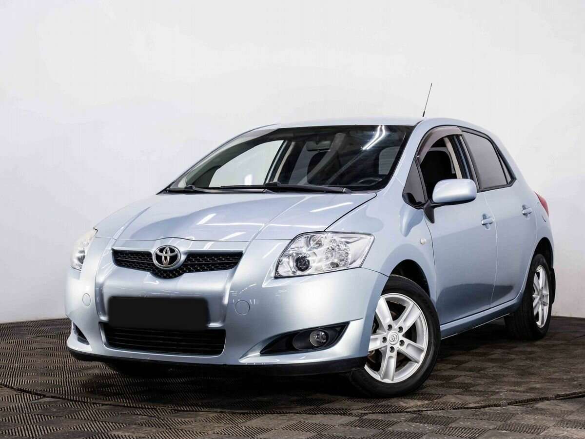 Toyota Auris с пробегом — 2008 год. Фото: #0