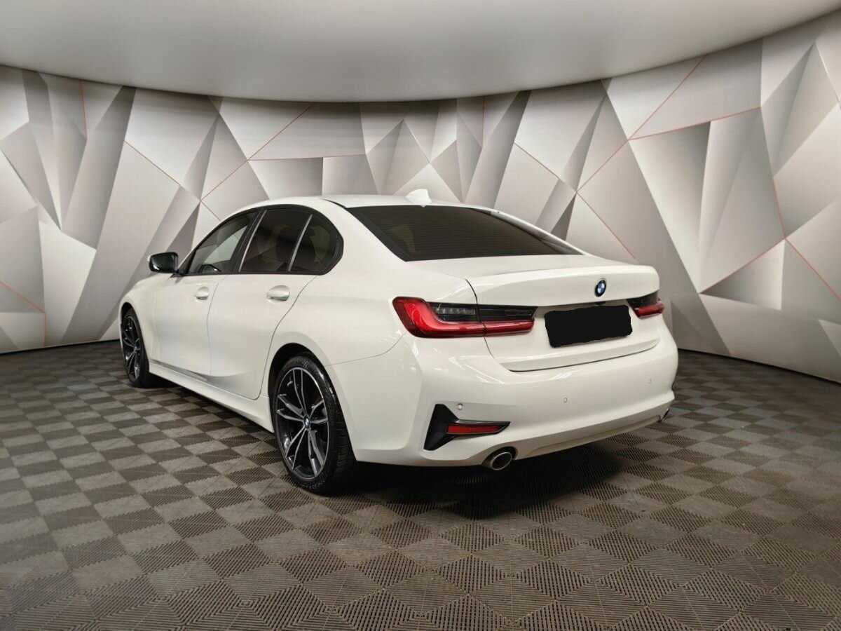 BMW 3 серии с пробегом — 2020 год. Фото: #3