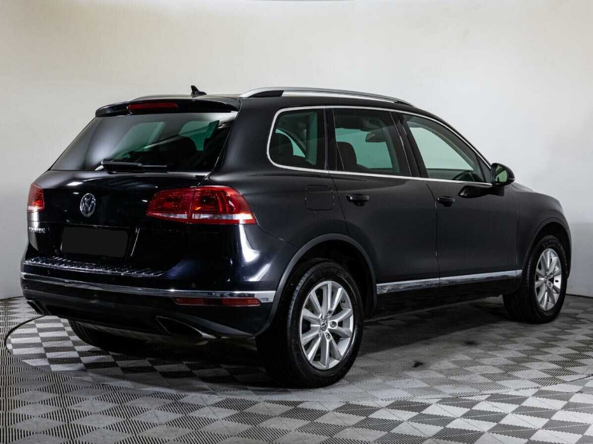 Volkswagen Touareg с пробегом — 2015 год. Фото: #3