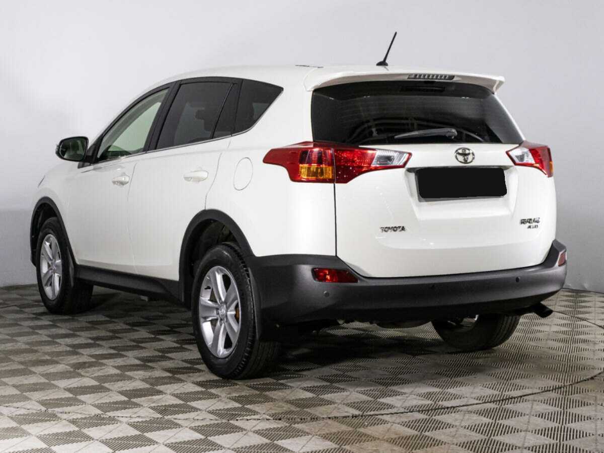 Toyota RAV4 с пробегом — 2013 год. Фото: #6