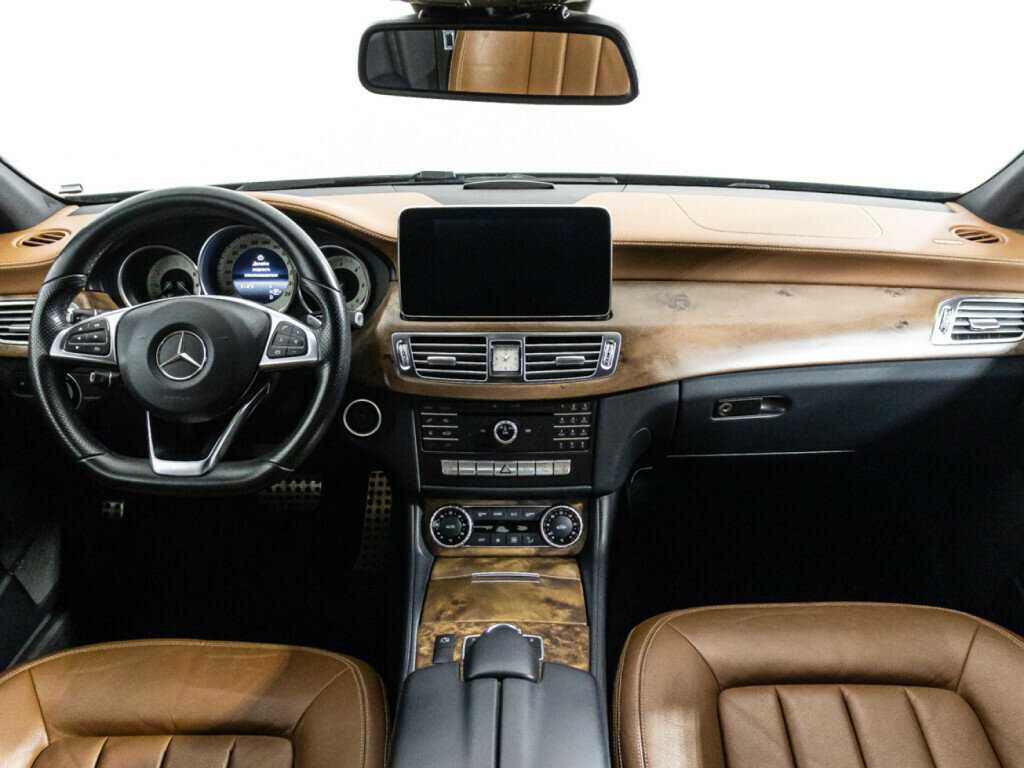 Mercedes-Benz CLS с пробегом — 2015 год. Фото: #12