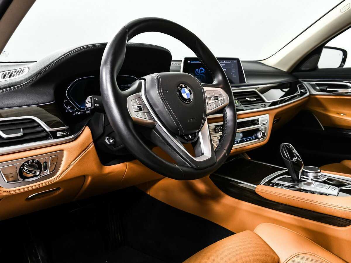 BMW 7 серии с пробегом — 2019 год. Фото: #12
