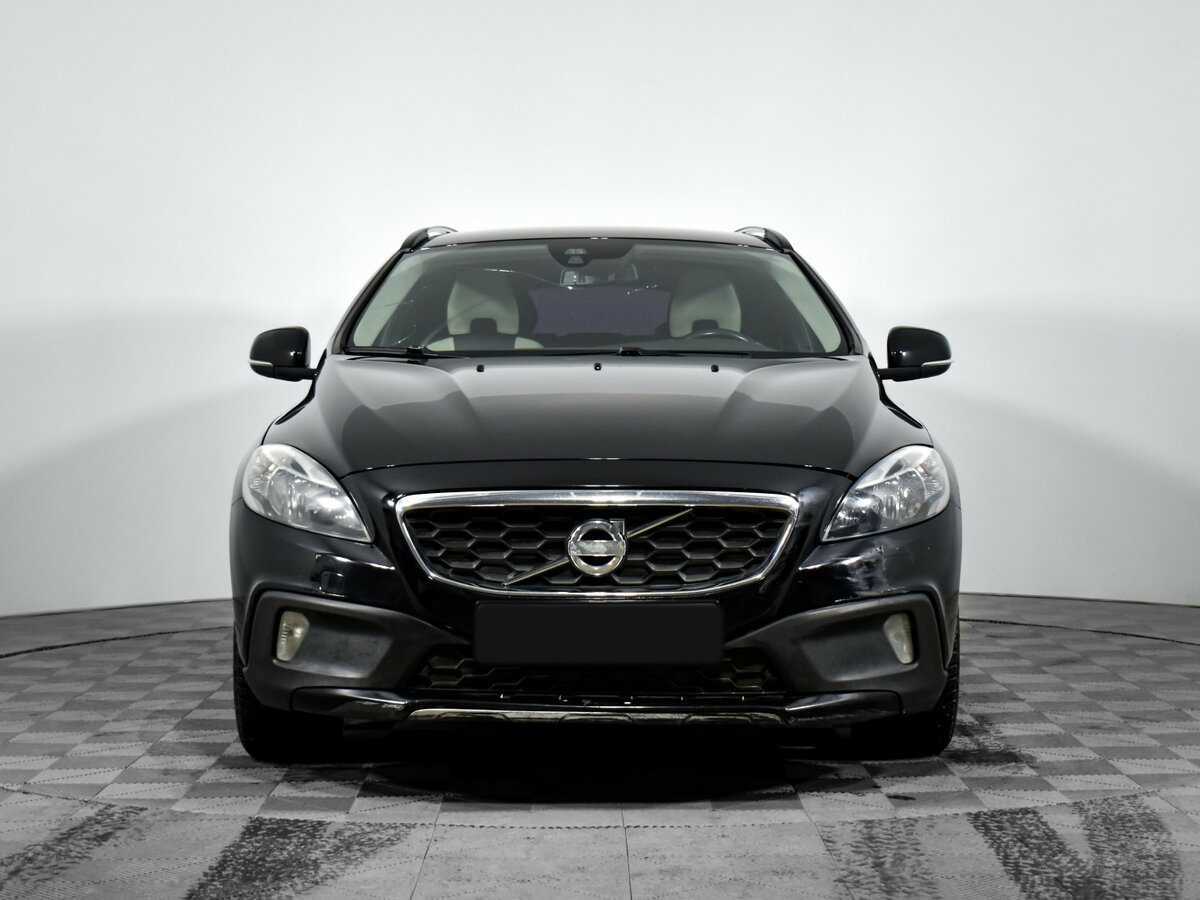Volvo V40 с пробегом — 2014 год. Фото: #1