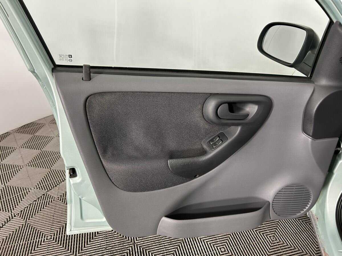Opel Corsa с пробегом — 2001 год. Фото: #6