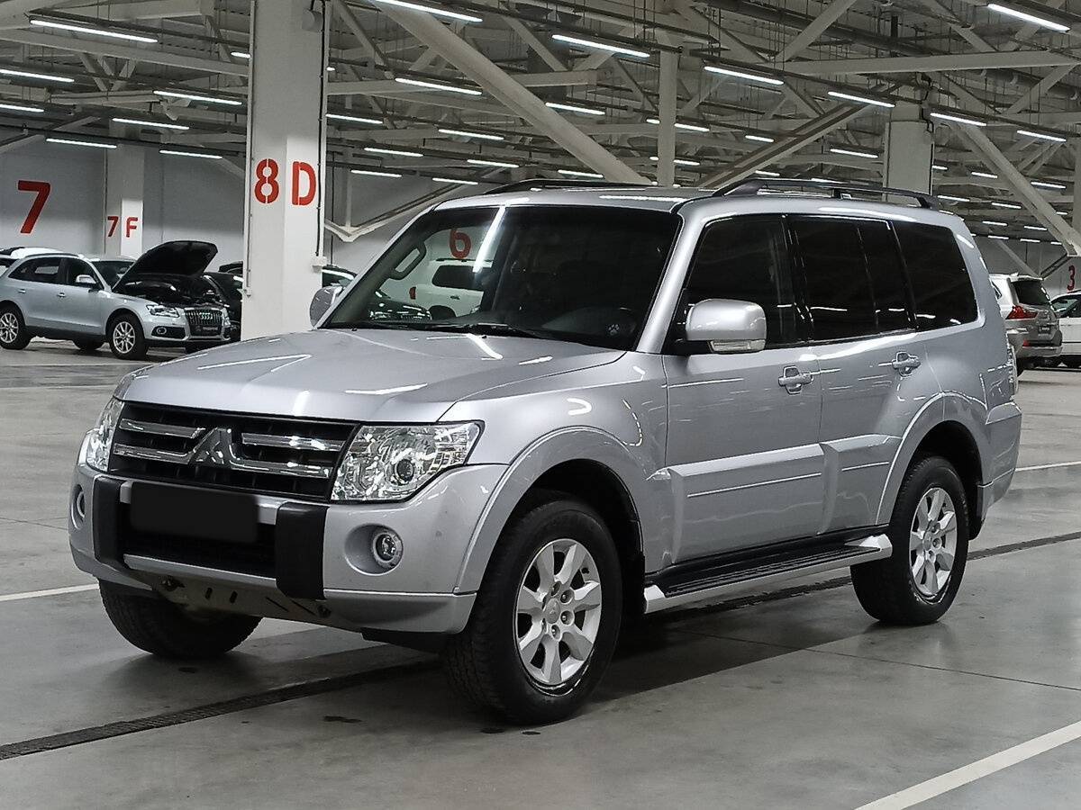 Mitsubishi Pajero с пробегом — 2011 год. Фото: #0