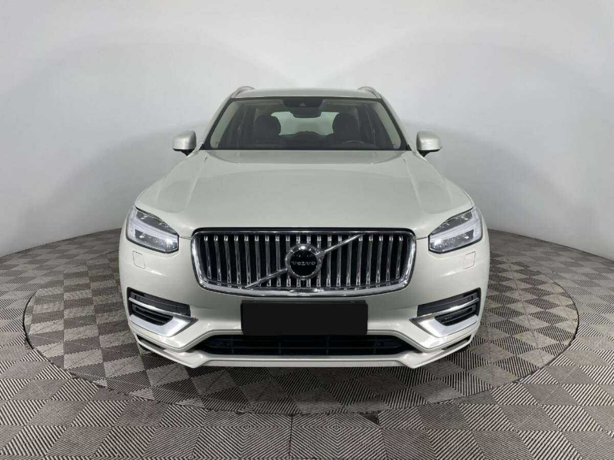 Volvo XC90 с пробегом — 2021 год. Фото: #1