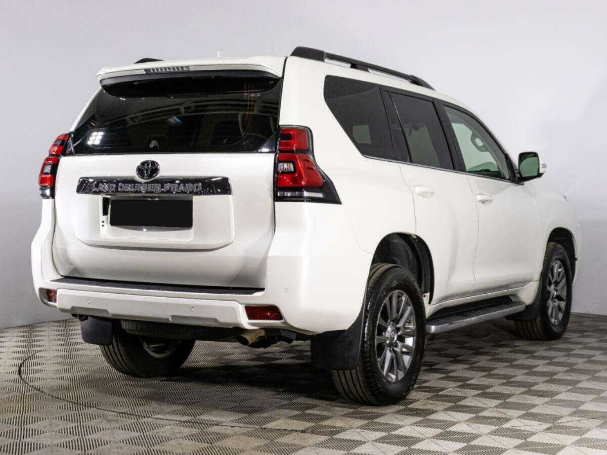 Toyota Land Cruiser Prado с пробегом — 2017 год. Фото: #4