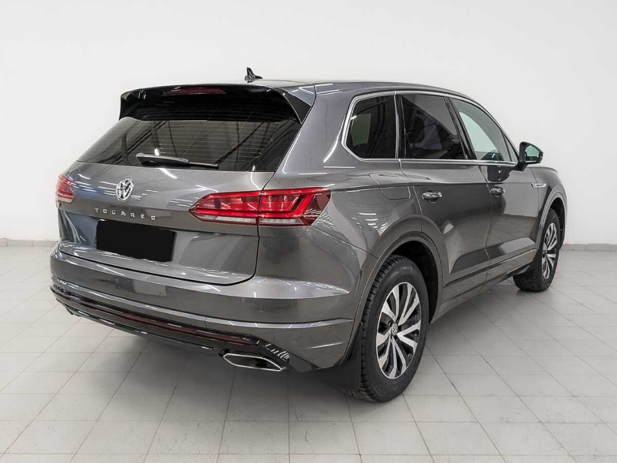Volkswagen Touareg с пробегом — 2019 год. Фото: #4