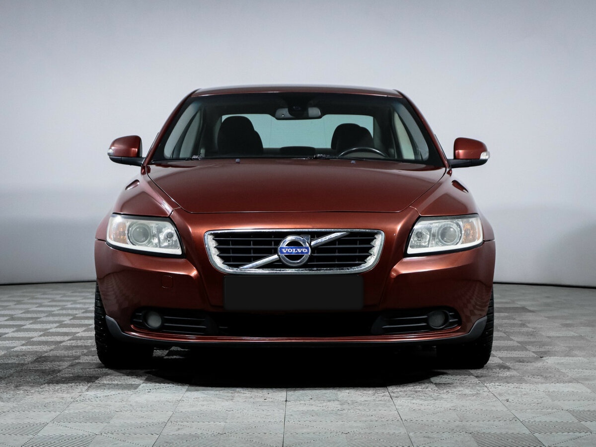 Volvo S40 с пробегом — 2010 год. Фото: #1