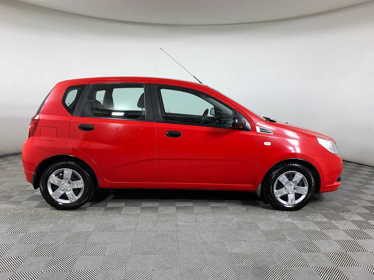 Chevrolet Aveo с пробегом — 2009 год. Фото: #3