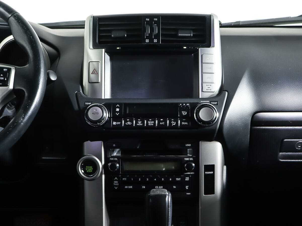 Toyota Land Cruiser Prado с пробегом — 2010 год. Фото: #13