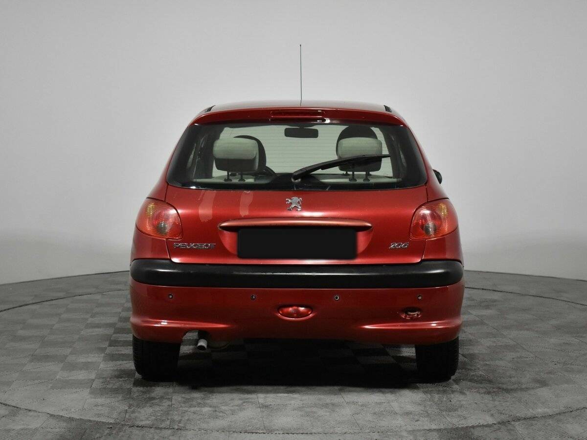 Peugeot 206 с пробегом — 2003 год. Фото: #5