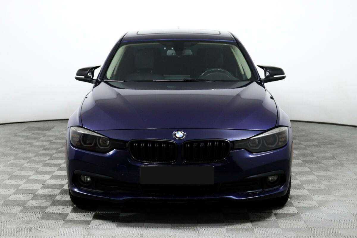 BMW 3 серии с пробегом — 2016 год. Фото: #1
