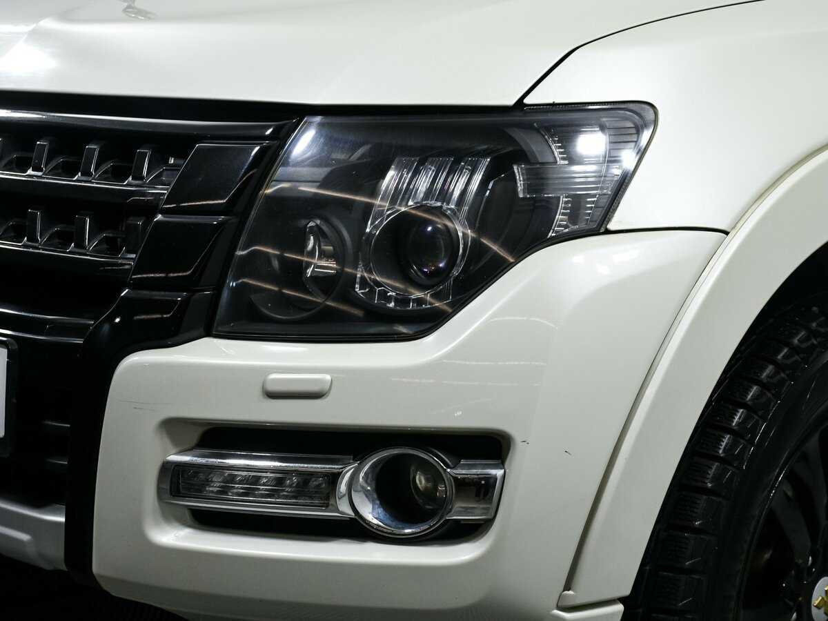 Mitsubishi Pajero с пробегом — 2019 год. Фото: #14