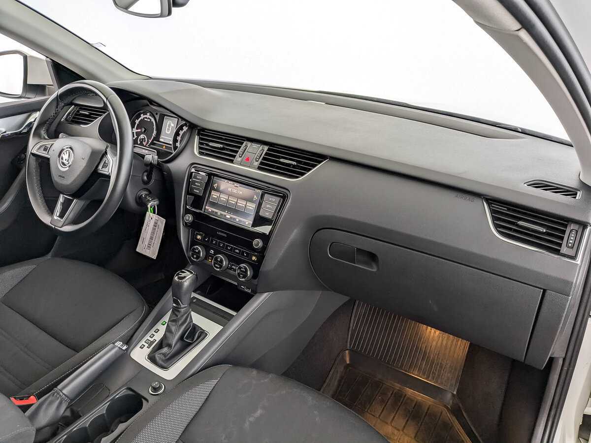 Skoda Octavia с пробегом — 2018 год. Фото: #10