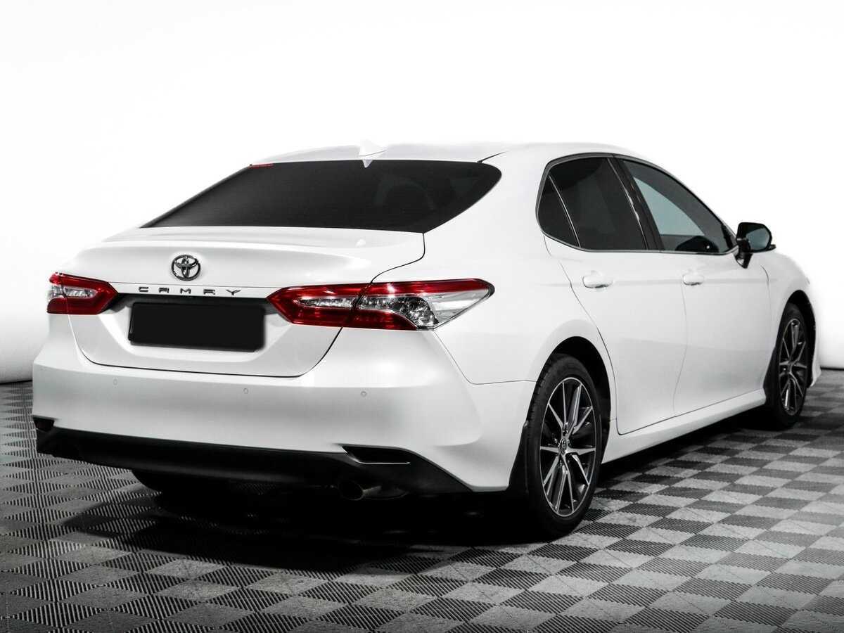Toyota Camry с пробегом — 2021 год. Фото: #4