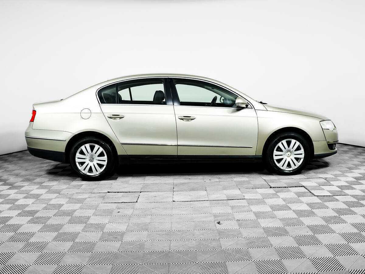 Volkswagen Passat с пробегом — 2008 год. Фото: #3