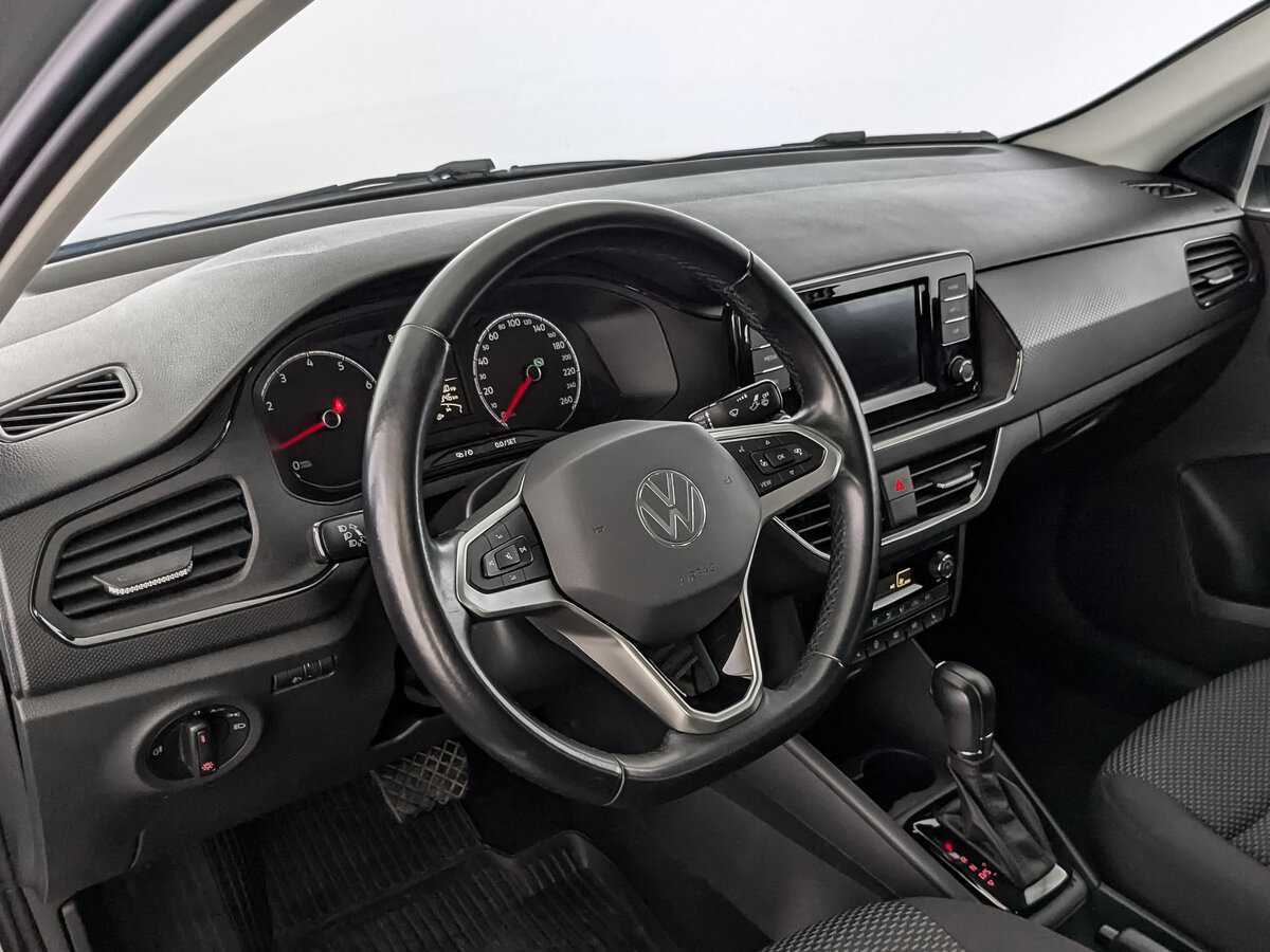 Volkswagen Polo с пробегом — 2021 год. Фото: #10