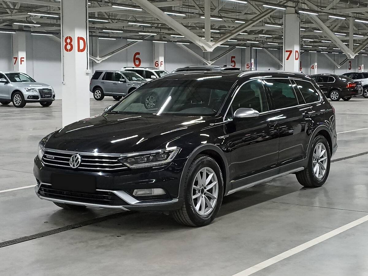 Volkswagen Passat с пробегом — 2018 год. Посмотреть фото