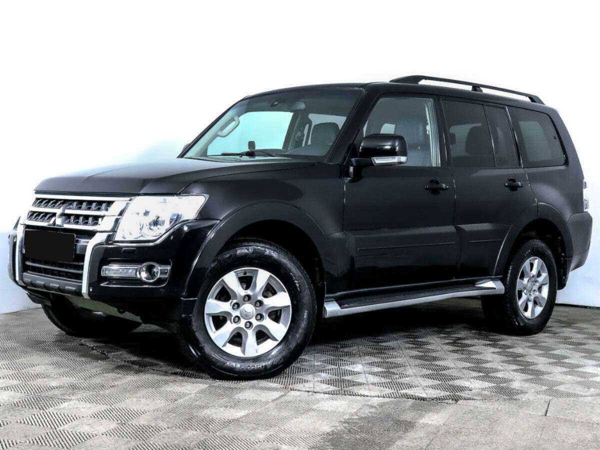 Mitsubishi Pajero с пробегом — 2017 год. Фото: #0