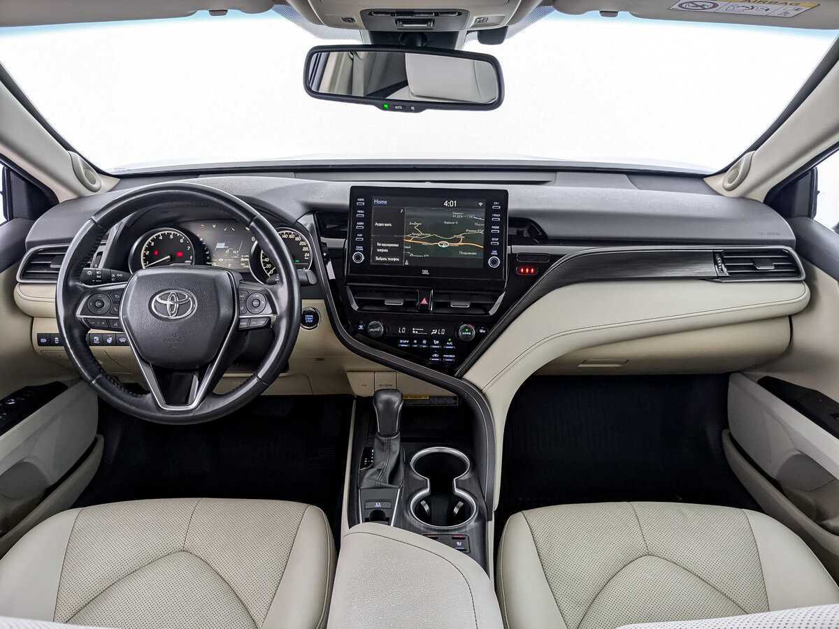 Toyota Camry с пробегом — 2021 год. Фото: #11