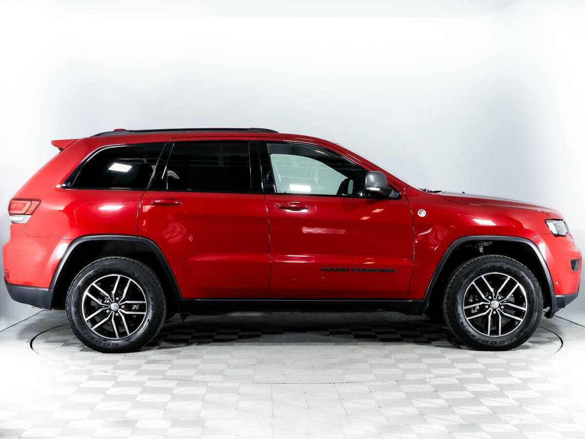 Jeep Grand Cherokee с пробегом — 2018 год. Фото: #3