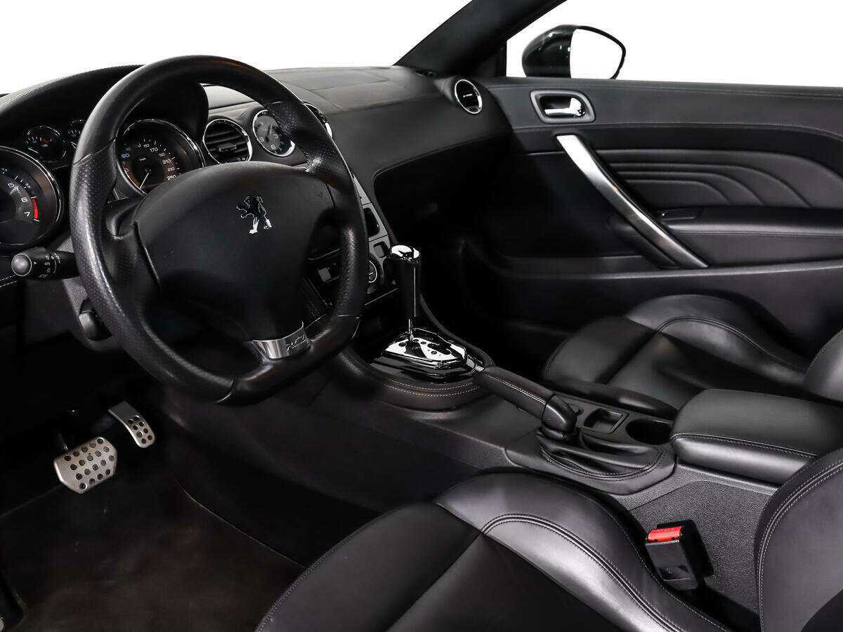 Peugeot RCZ с пробегом — 2013 год. Фото: #8