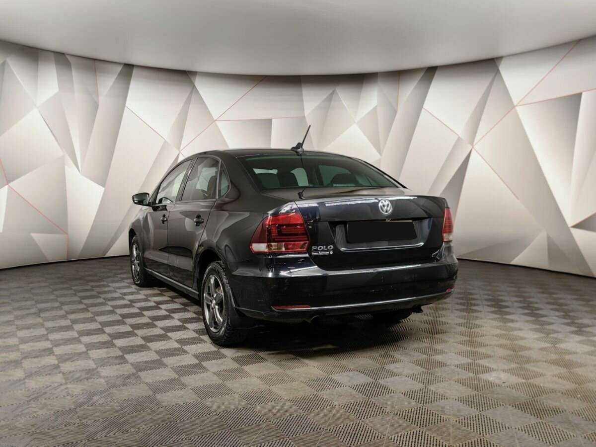 Volkswagen Polo с пробегом — 2018 год. Фото: #3