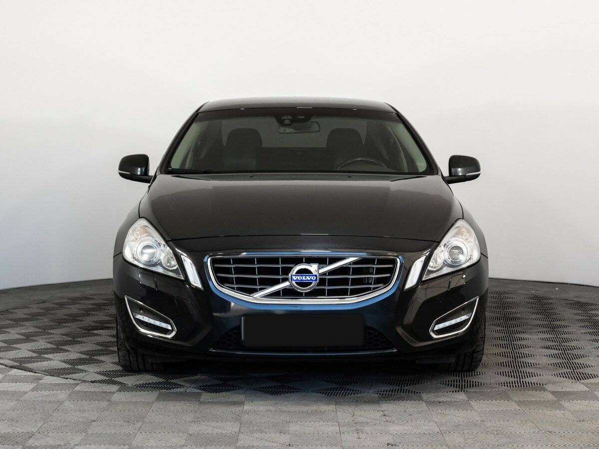 Volvo S60 с пробегом — 2011 год. Фото: #1