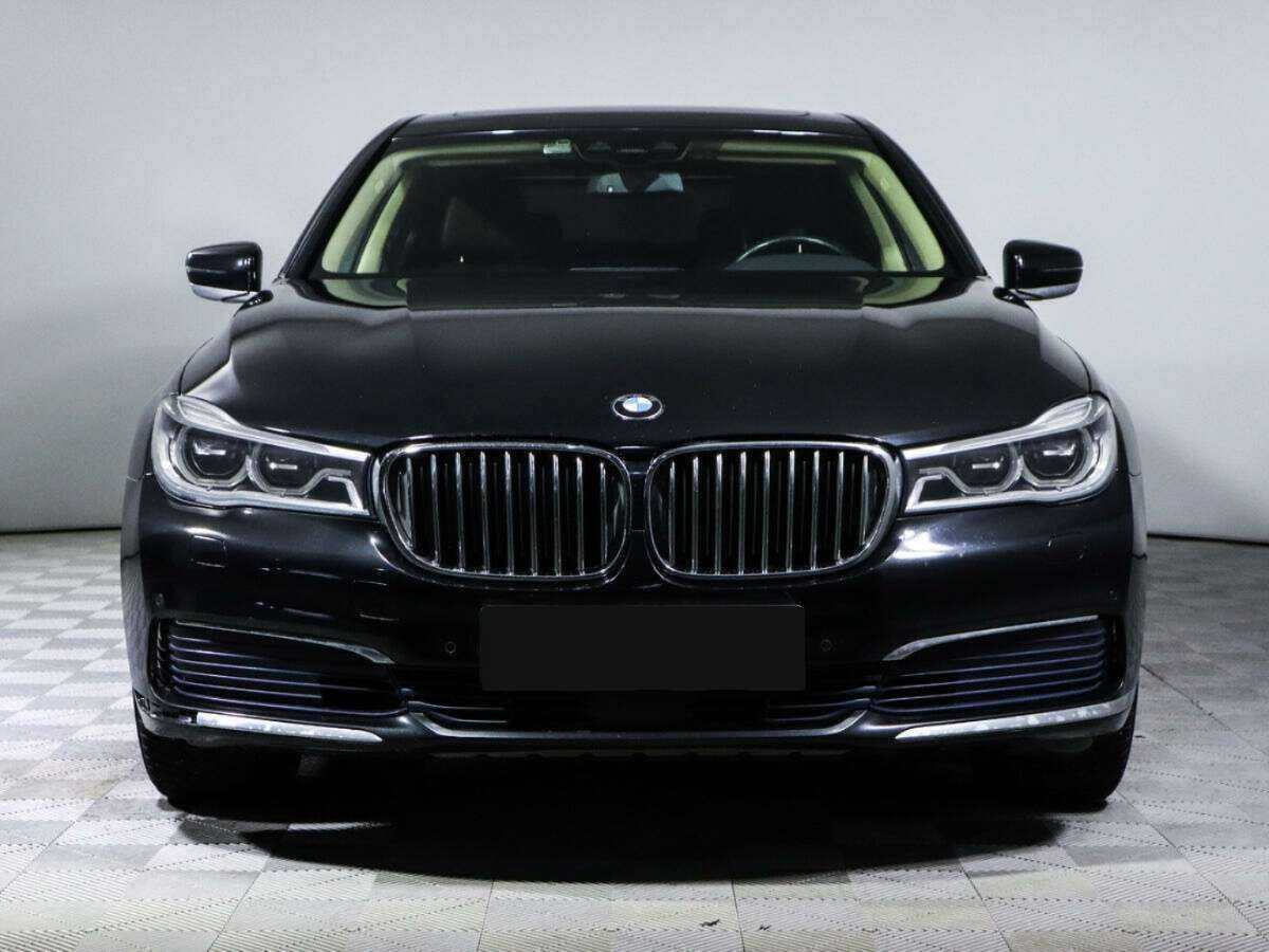 BMW 7 серии с пробегом — 2016 год. Фото: #1