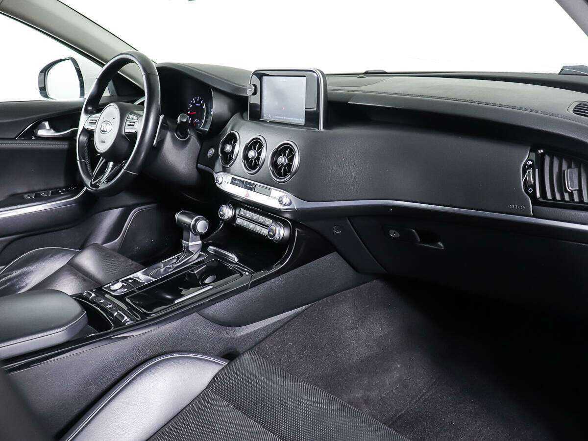 Kia Stinger с пробегом — 2019 год. Фото: #8