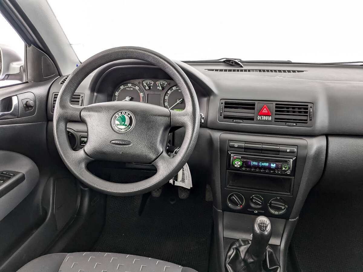 Skoda Octavia с пробегом — 2008 год. Фото: #24