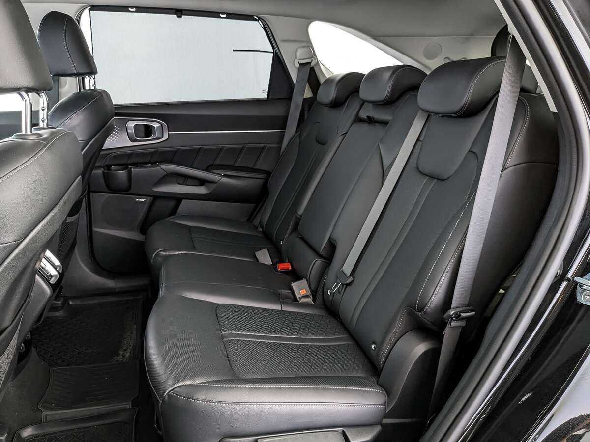 Kia Sorento с пробегом — 2021 год. Фото: #12