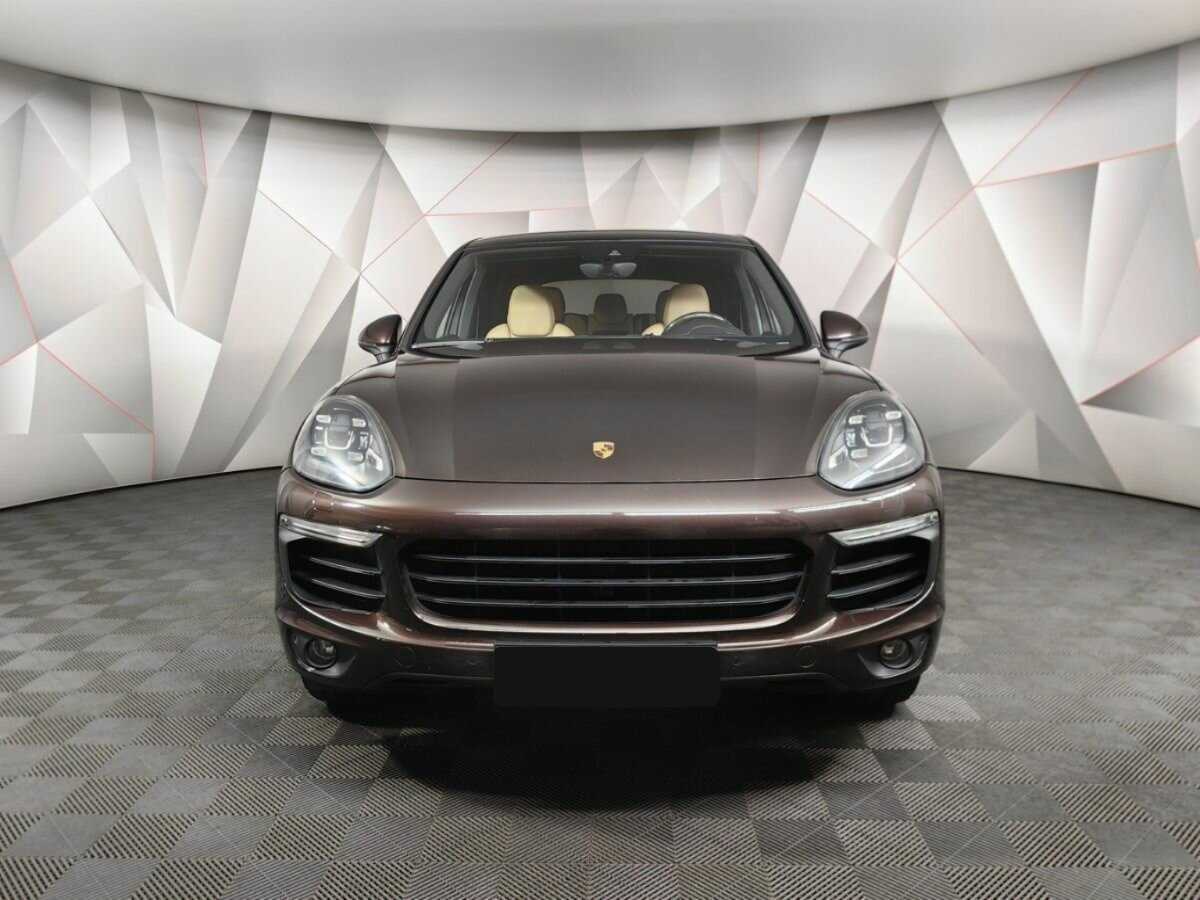 Porsche Cayenne с пробегом — 2015 год. Фото: #6