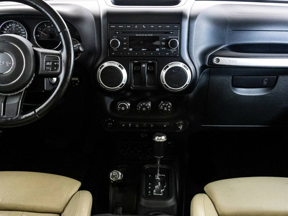 Jeep Wrangler с пробегом — 2011 год. Фото: #15