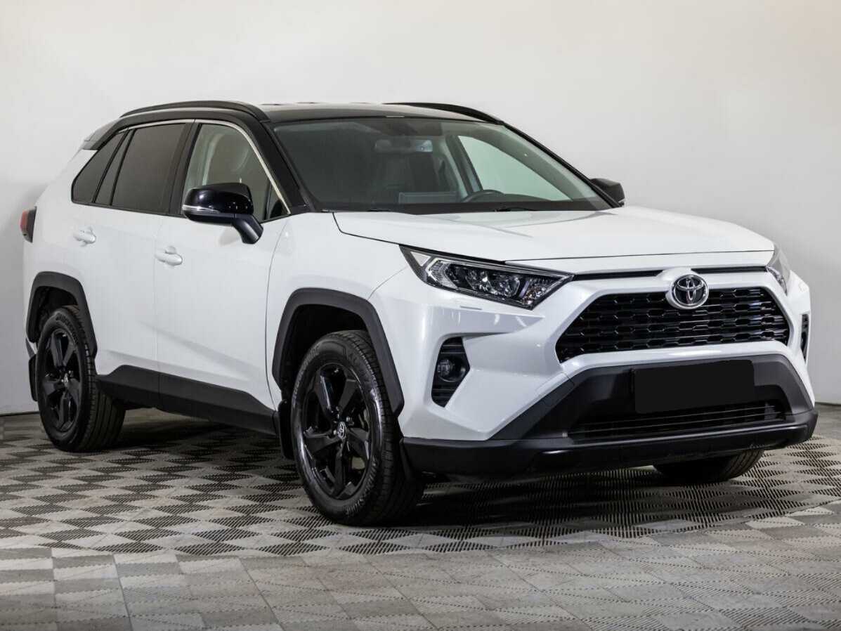 Toyota RAV4 с пробегом — 2021 год. Фото: #2