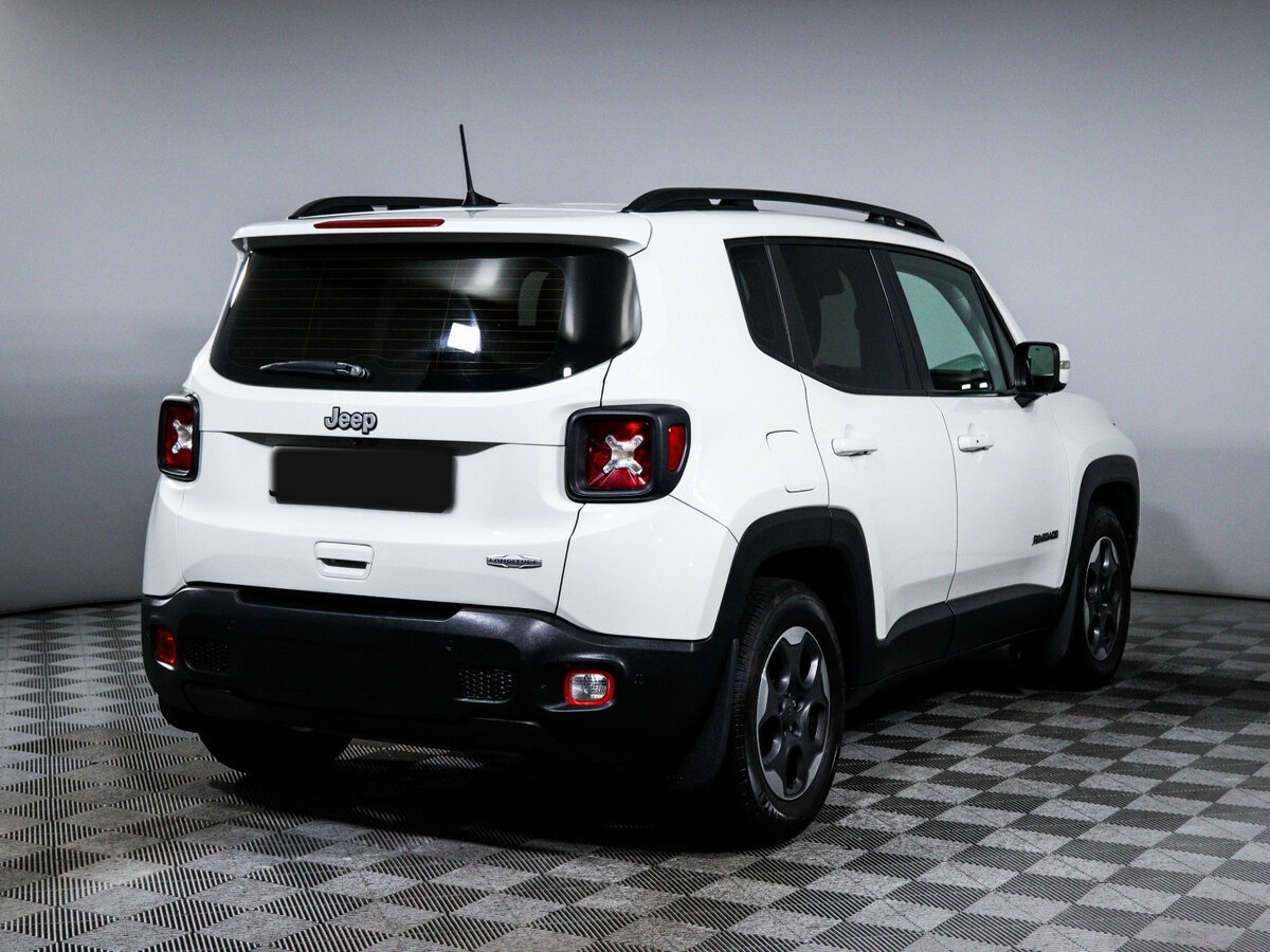 Jeep Renegade с пробегом — 2018 год. Фото: #4