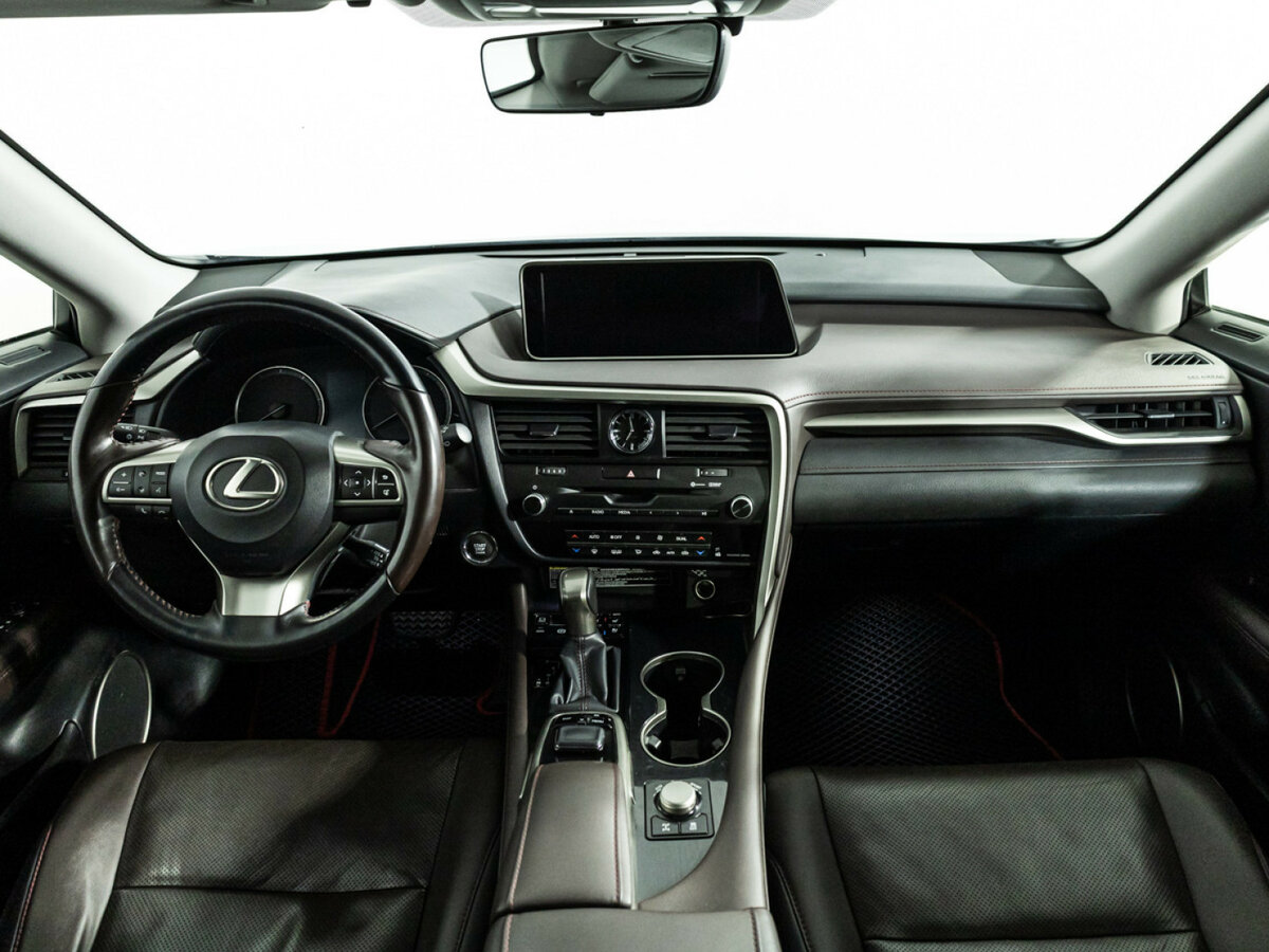 Lexus RX с пробегом — 2018 год. Фото: #10