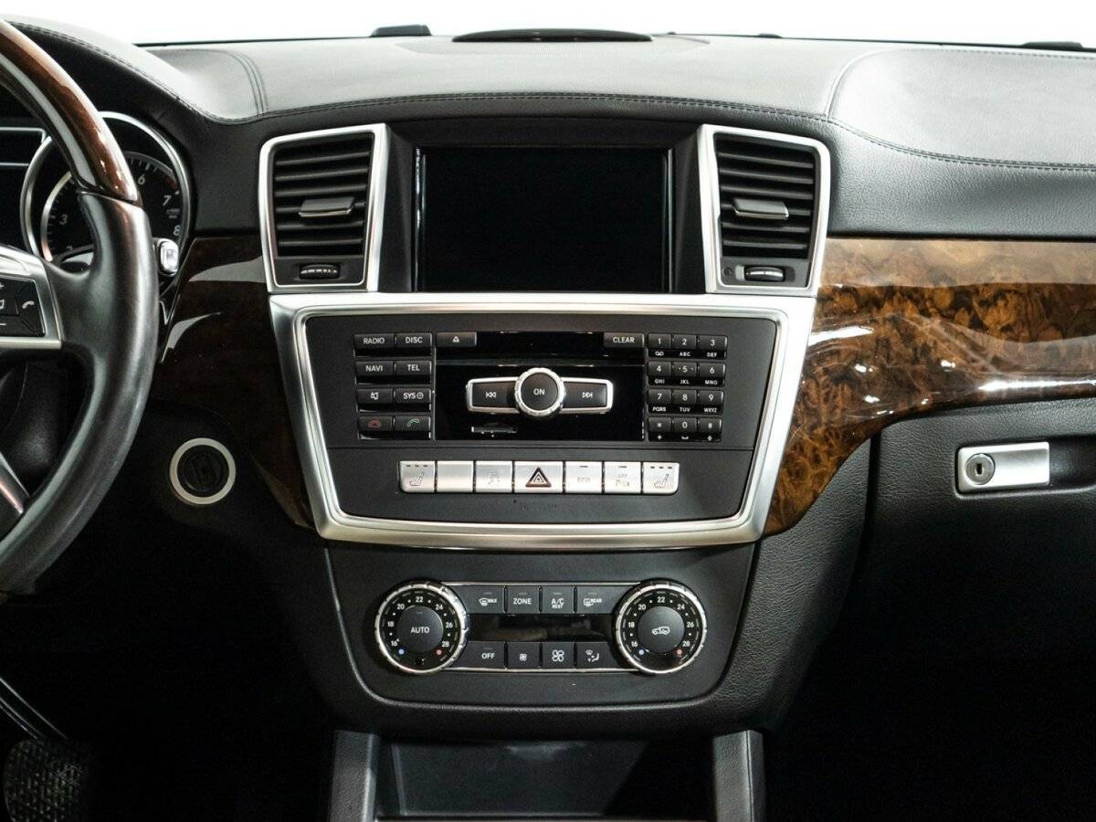 Mercedes-Benz GL-Класс с пробегом — 2014 год. Фото: #13