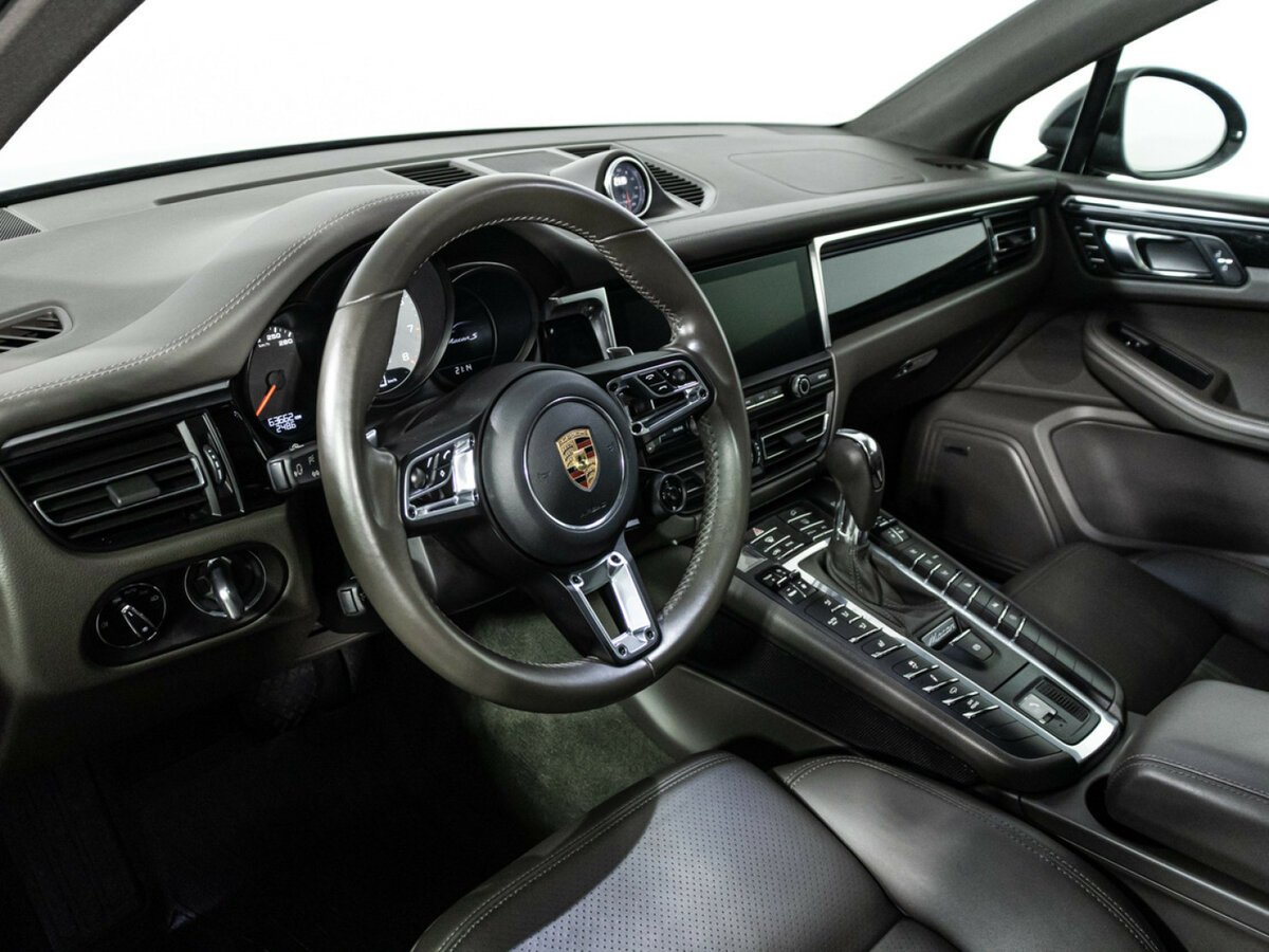 Porsche Macan с пробегом — 2019 год. Фото: #10