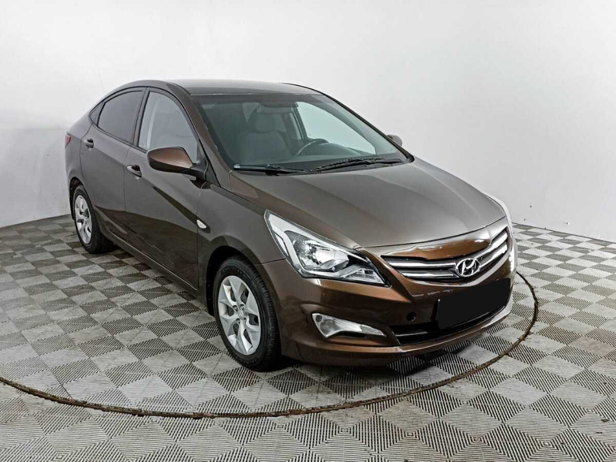 Hyundai Solaris с пробегом — 2015 год. Фото: #2